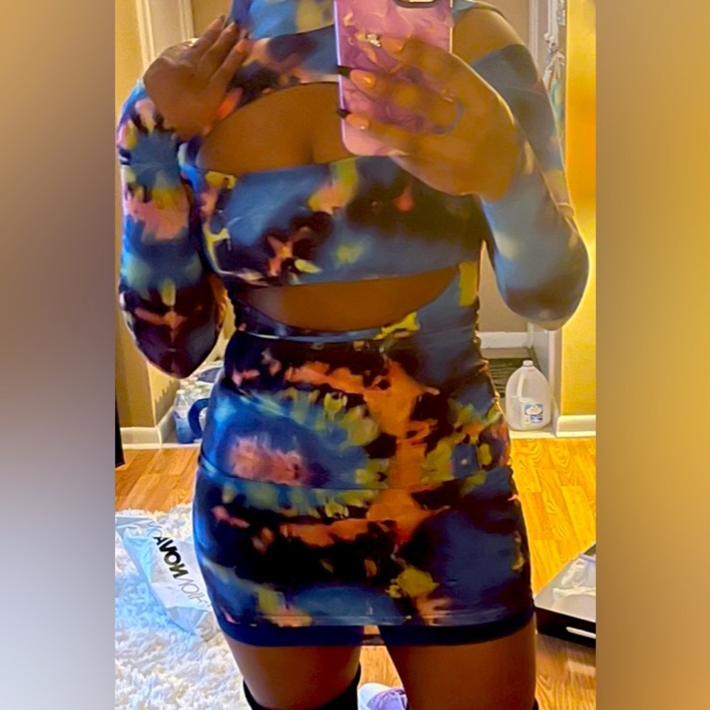 BRAND NEW Fashion Nova dress size M never worn multicolor vibrant hollow out